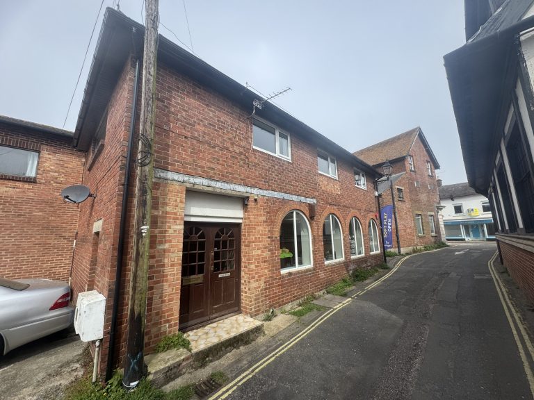 Kings House, Kings Arms Lane Ringwood BH24 1AH